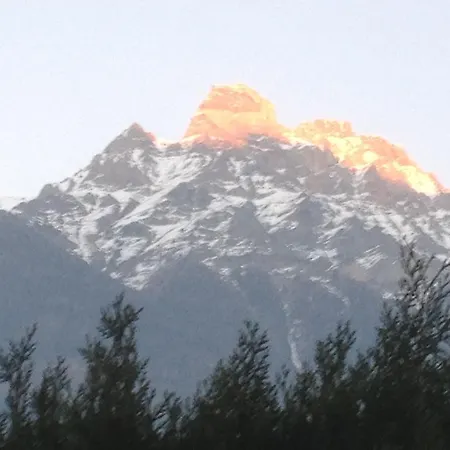 菲斯旅馆 Epinassey